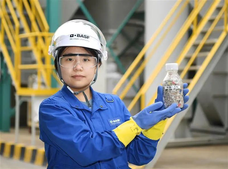 BASF Ultramid® Ccycled® polyamide chemical recycling solution contributes  to TE's sustainable development